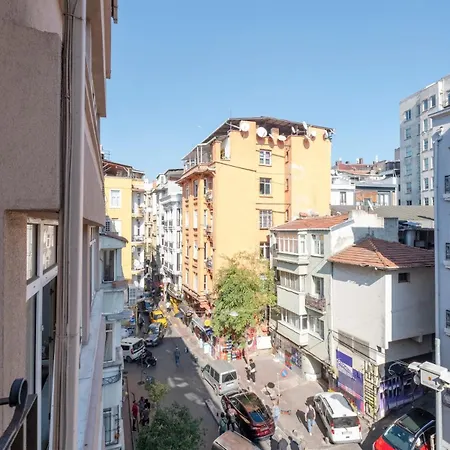 Apartment High-ceiling Three-bedroom Istanbul