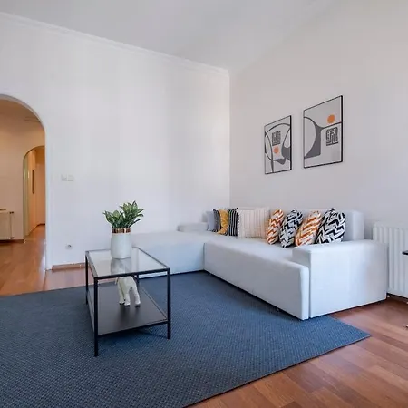 アパート High-ceiling Three-bedroom