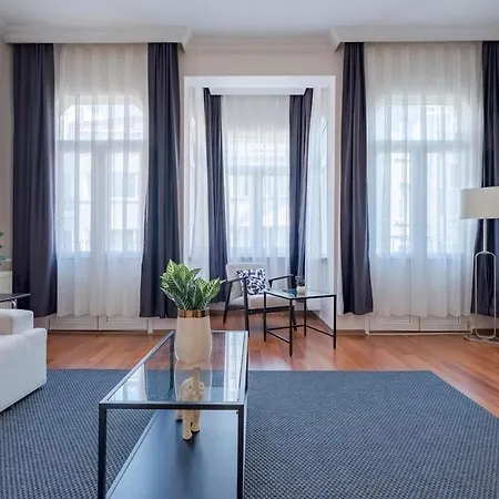 High-ceiling Three-bedroom *
