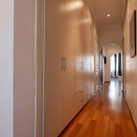 High-ceiling Three-bedroom *